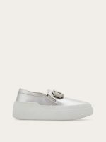 Ferragamo New Vara plate slip on